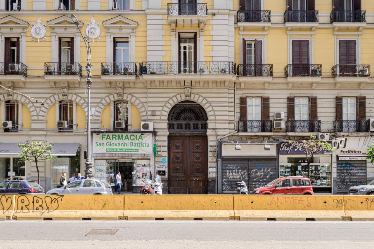 Отель Napoliving Экстерьер фото